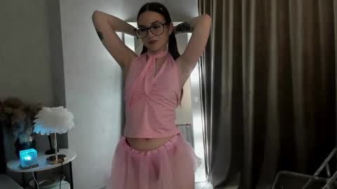 Snapshot of dolly_gleam chatting on September 25, 2:51 am Dolly online show from September 25, 2:51 am