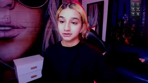 Dolly pocket online show from March 24, 9:10 pm