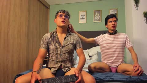 Snapshot of dom2travelers_sm chatting on January 9, 1:13 pm Diego Castell online show from January 9, 1:13 pm