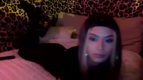 Marissa Rae online show from October 13, 6:37 am