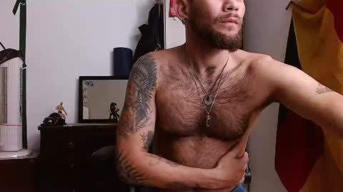 Logan - INDEPENDET MODEL online show from June 7, 5:07 pm