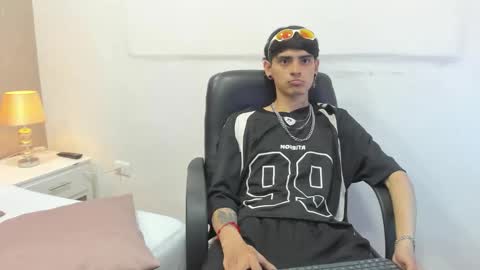 Dominic foox online show from February 7, 1:14 pm