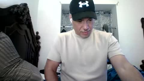 luis online show from June 27, 6:36 pm