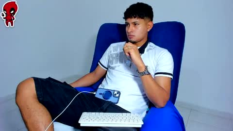  Dominic  online show from April 25, 2:25 am