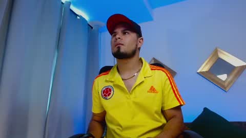 Dominik online show from June 17, 6:46 pm