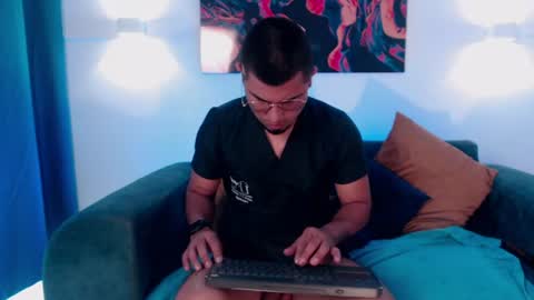 Dominik online show from July 16, 6:55 pm