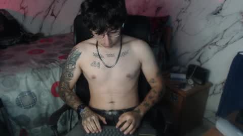 dominus_kane online show from April 17, 4:26 am