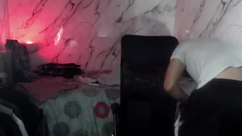 dominus_kane online show from April 3, 5:36 am