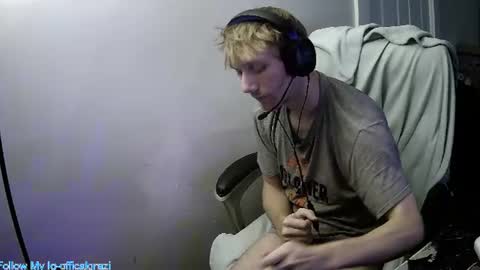 dom online show from July 22, 8:22 pm