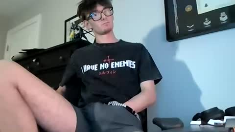 domwalker7742 online show from June 29, 1:35 am