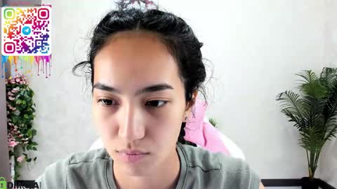 Aura online show from September 27, 3:48 am