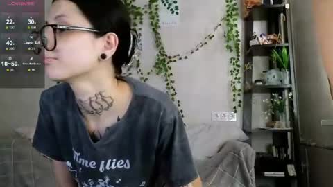 DonnaHeartman online show from June 10, 11:42 am