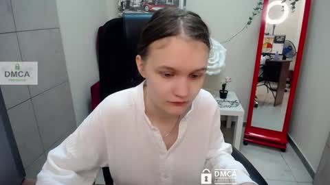 Sia online show from June 13, 6:13 am