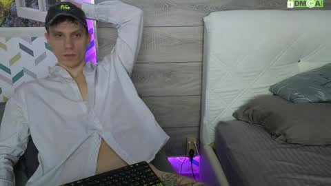 Nikon online show from April 12, 8:13 pm