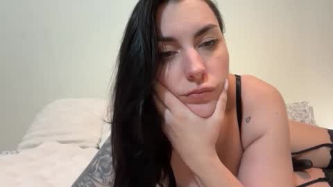 Iara online show from February 16, 10:08 pm