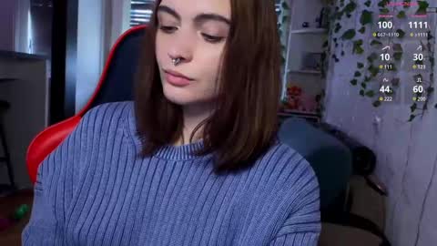 Snapshot of dorfmatratze_ chatting on February 16, 12:10 pm Alice online show from February 16, 12:10 pm