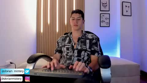 dorian_mystery online show from July 29, 11:05 pm