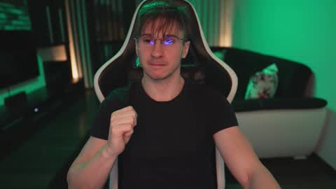 Dorian Reyes online show from January 9, 11:43 pm