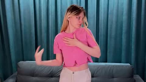 Emma online show from February 12, 10:02 pm