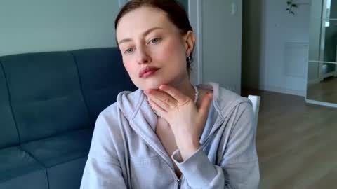 dormineaa online show from June 12, 8:13 am