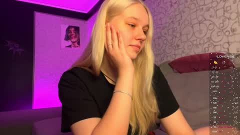 Snapshot of dory_liss chatting on October 22, 12:07 pm dory_liss online show from October 22, 12:07 pm