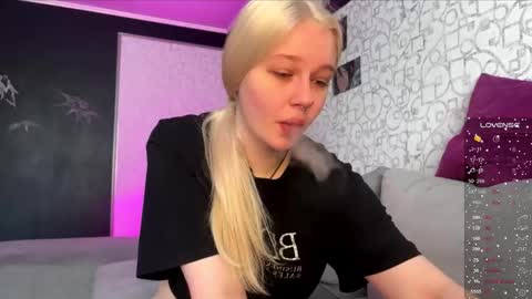 Snapshot of dory_liss chatting on October 13, 5:42 am dory_liss online show from October 13, 5:42 am