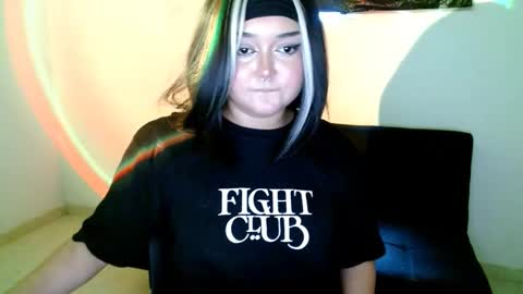 douce_cherry online show from March 3, 6:59 pm