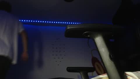 douglas_drake online show from April 2, 6:54 am