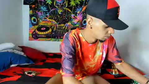 douglas_gallegos online show from July 20, 10:39 am