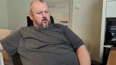 Danny online show from November 3, 8:48 am