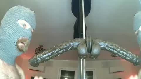 dpthroatorallybi online show from February 13, 5:55 am