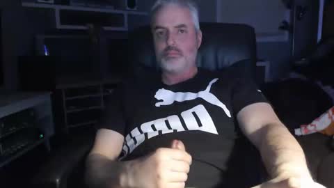 dr_dave20 online show from February 12, 11:52 pm