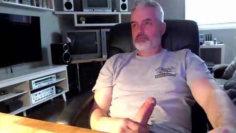 dr_dave20 online show from April 25, 9:45 pm