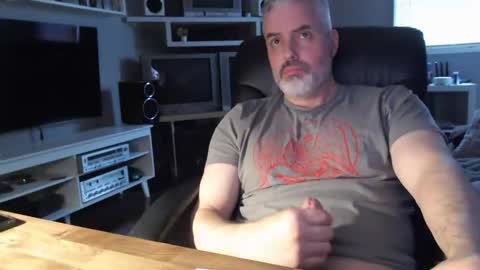 dr_dave20 online show from April 3, 4:03 pm