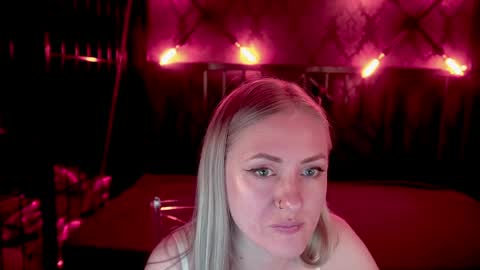 Lina online show from March 29, 7:43 am