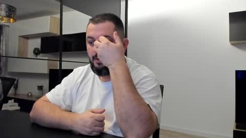 Draven A online show from February 25, 2:25 am