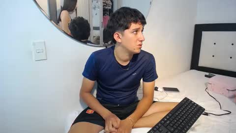 -- nicolle and jhon -- online show from November 21, 4:32 am