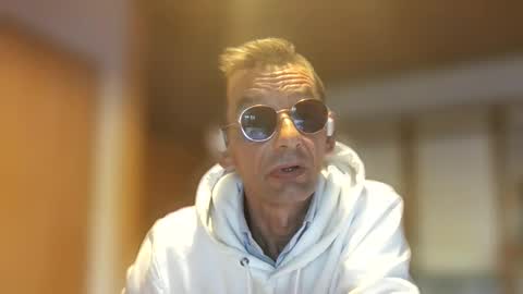 Dreambob online show from June 9, 7:02 pm