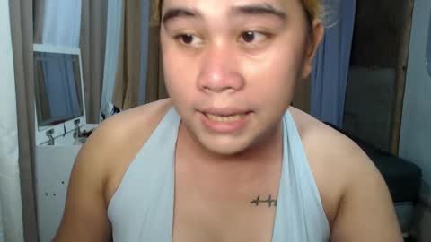 Stacy DONT FORGET TO FOLLOW ME AND THUMBS UP my wife samgrg2 online show from April 13, 1:04 pm