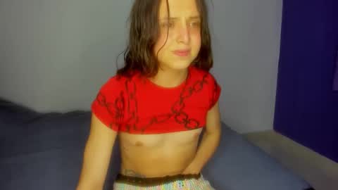 Elian Moreno Moore. online show from April 7, 5:20 am