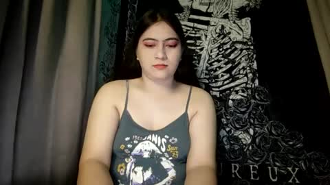 Snapshot of dreamycreamyst chatting on February 19, 9:39 am dreamycreamyst online show from February 19, 9:39 am