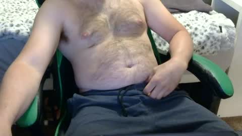 luvslutz online show from June 17, 3:11 am