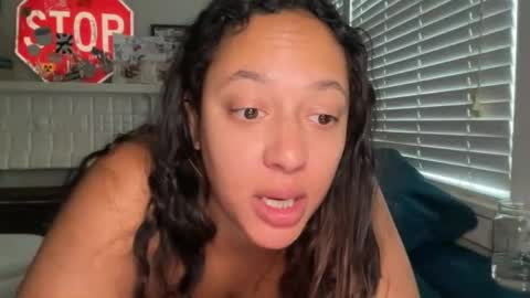 RIRI OR DREAMY online show from June 19, 2:34 pm