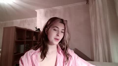 Dia online show from February 26, 3:48 pm