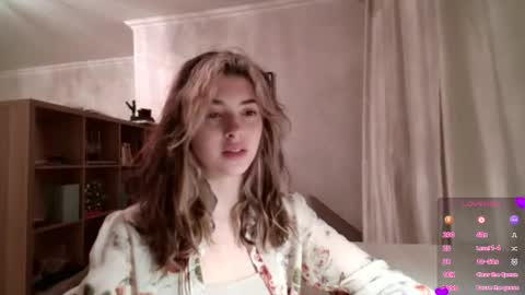 Dia online show from March 2, 3:08 pm