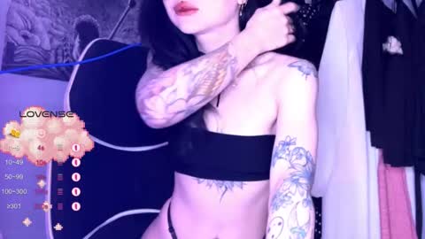 Tara  Sonny online show from October 17, 4:05 am