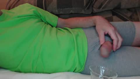 drippyjt online show from May 14, 4:43 am