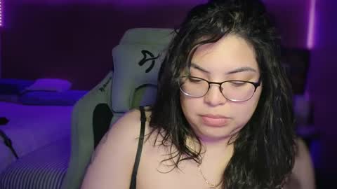 Snapshot of drizzypeach602 chatting on September 15, 2:24 am Drizzypeach602 online show from September 15, 2:24 am