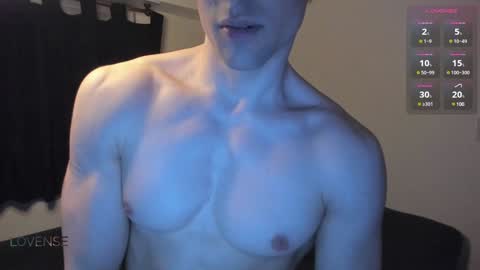 Snapshot of drmozo chatting on December 13, 6:10 am Alexander online show from December 13, 6:10 am