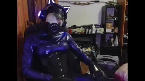 Snapshot of drone1397 chatting on January 20, 10:48 pm Drone1397 online show from January 20, 10:48 pm